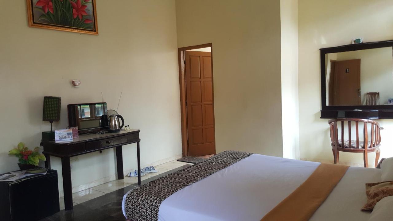 Putri Duyung Guest House Karangpandan Dış mekan fotoğraf